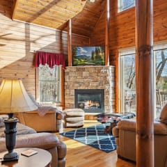 Serenity Lodge on Lake Keowee
