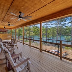 Whispering Pines Cottage on Keowee