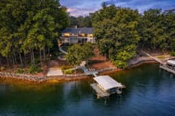 Lake Point Haven on Lake Keowee w/ Dock - Image 4