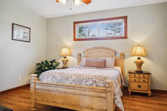 Serenity Lodge on Lake Keowee - Image 5